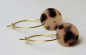 Preview: Creolen Leoprint gold Ohrringe mit Leopard Leo Muster eine perfekte moderne Kombination